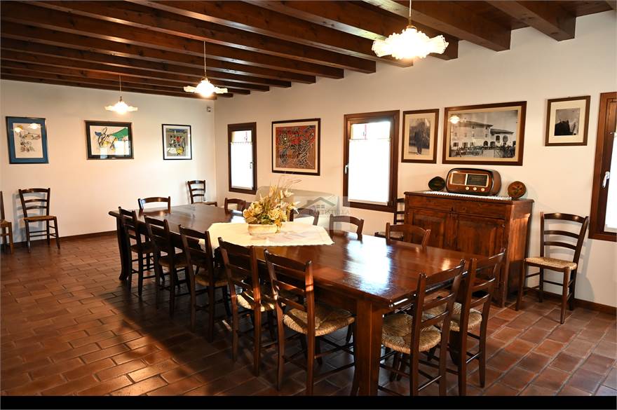 Taverna