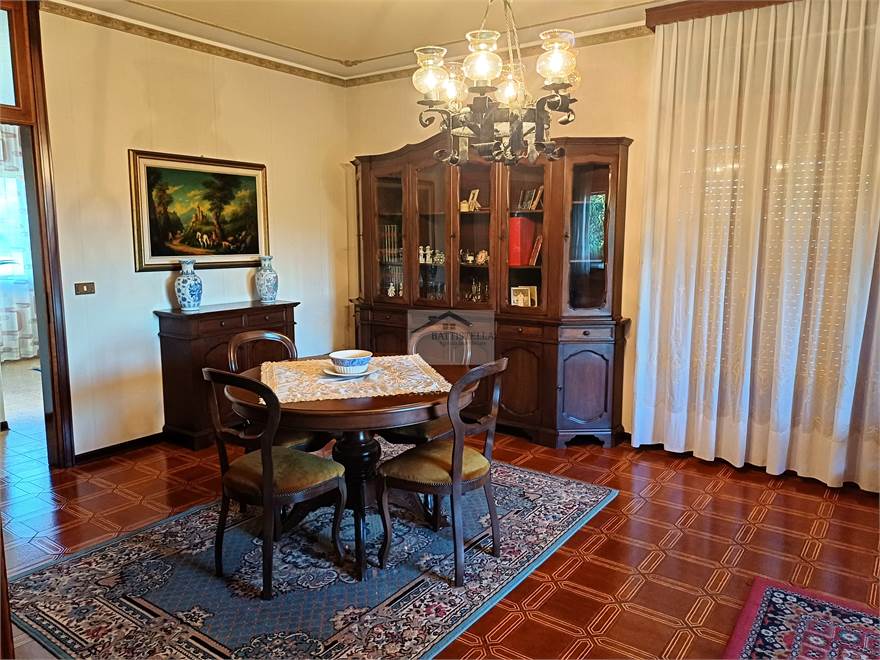 Salone