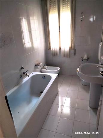 appartamento 1° piano bagno
