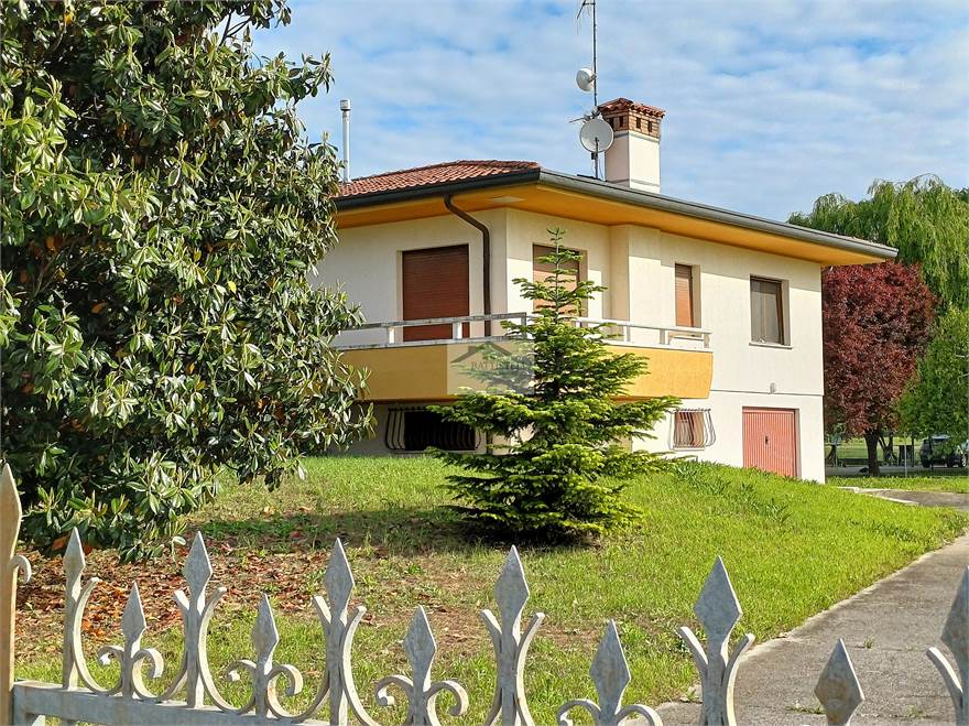 Lato casa