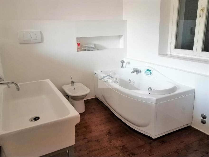 Bagno camera padronale