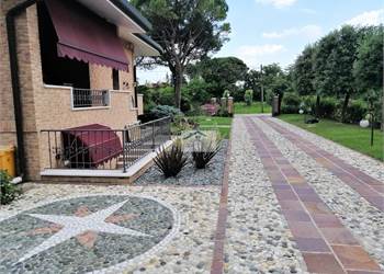 villa immersa nel verde a San Cassiano