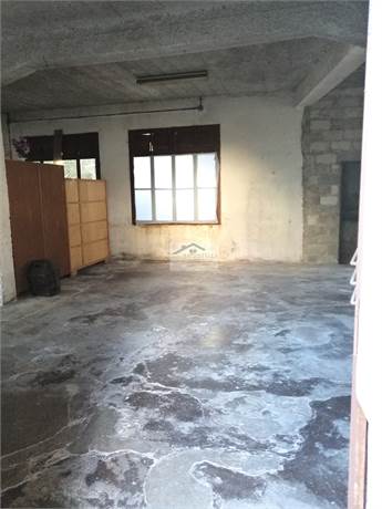 Capannone interno